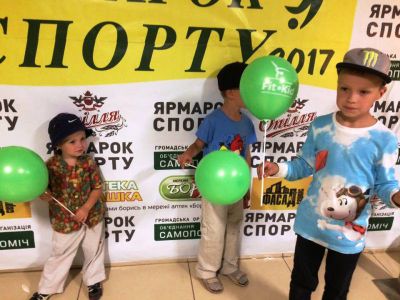 кульки з логотипом fitKid