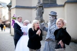 Живі статуї на весіллі